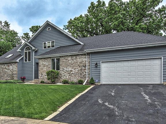 3rd image of 10624 Prestwick Pl