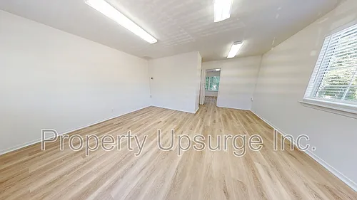 2371 Washington Ave E Photo 1