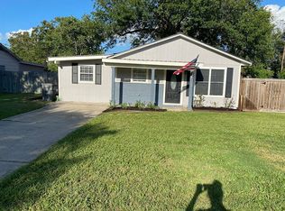 1706 Bowie Dr, Victoria, TX 77901