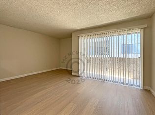 5130 Coldwater Canyon Ave APT 8, Sherman Oaks, CA 91423
