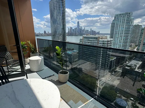 700 Washington Blvd, Jersey City, NJ