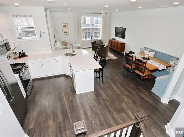 54 Harvest Way #605X, Little Falls, NJ 07424