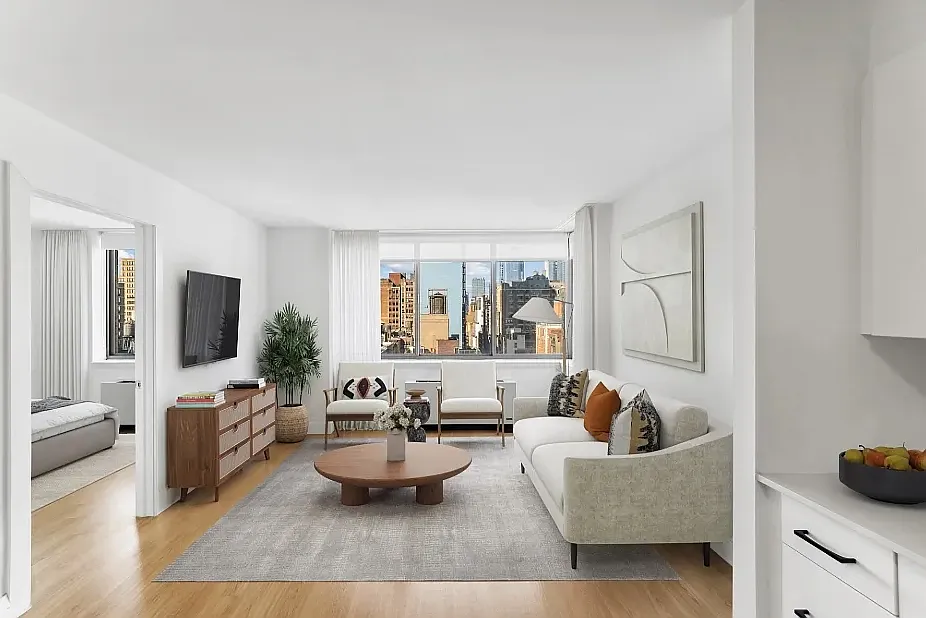 800 6th Ave #25F