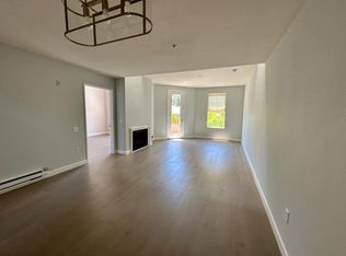 240 Caldecott Ln UNIT 301, Oakland, CA