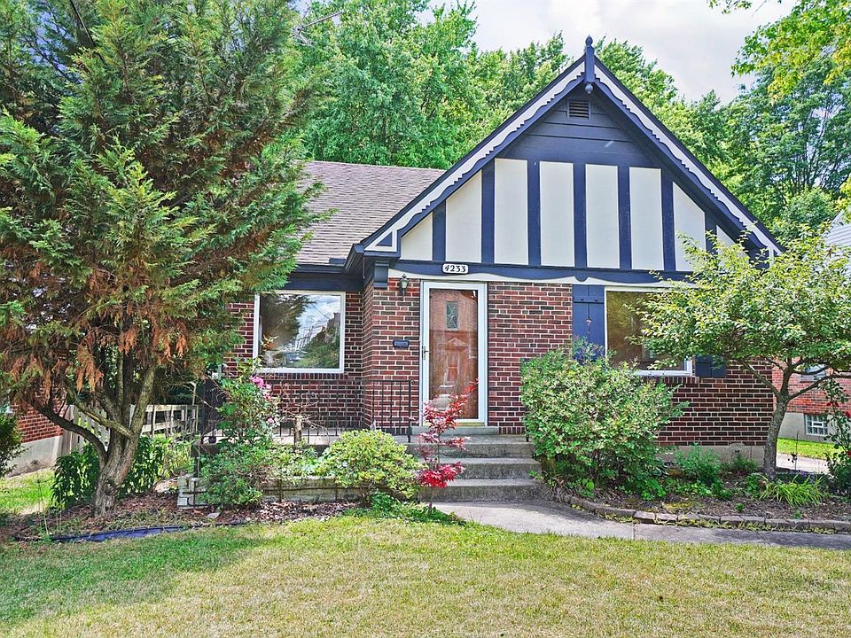 1st image of 4233 Paxton Ave
