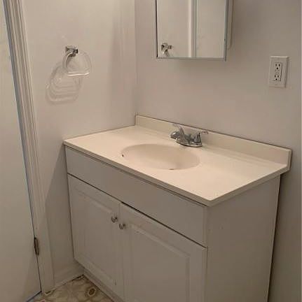 3rd image of 103 W Main St #4