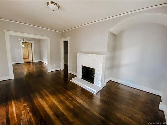 5th image of 1028 E Main St #15