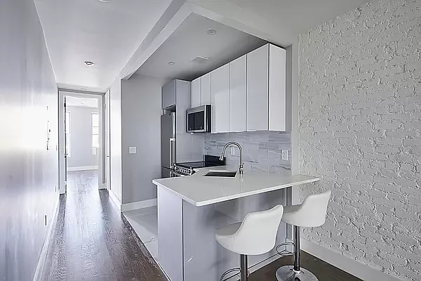 Rented by Green Leaf Management, LLC | media 11