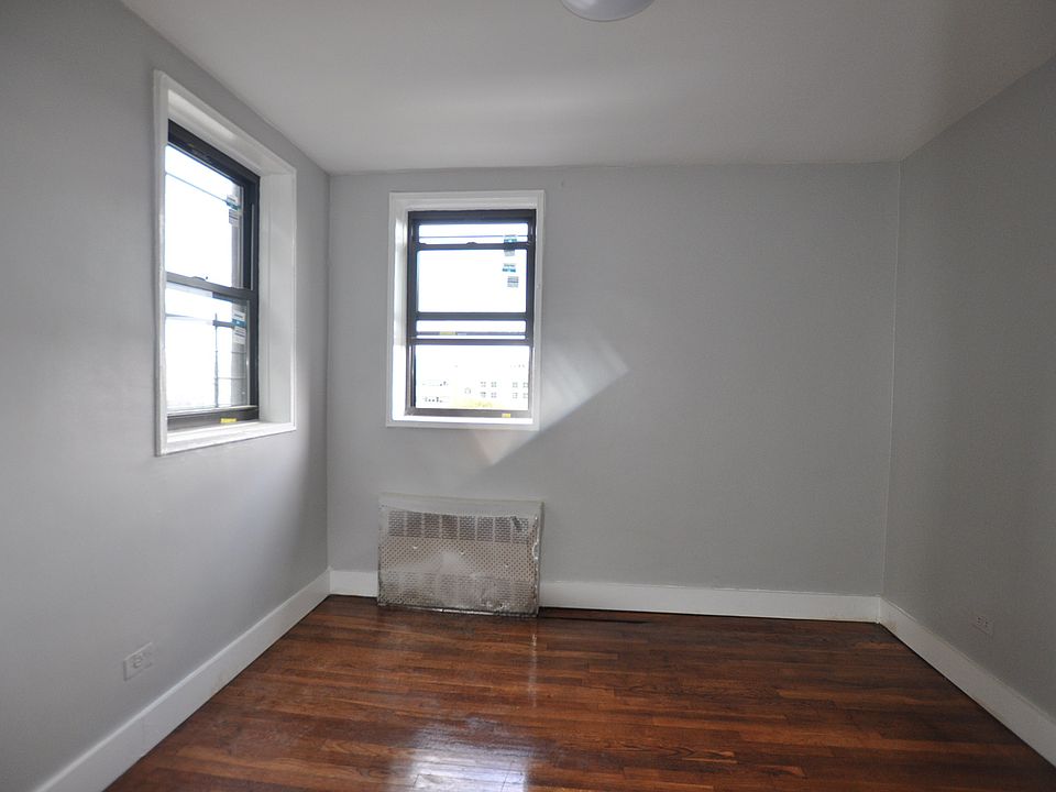 2nd image of 250 Clarkson Ave #405WQ