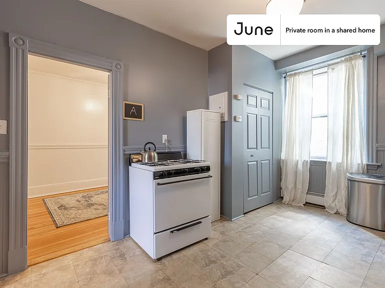452 Hanover St #B — Photo 10