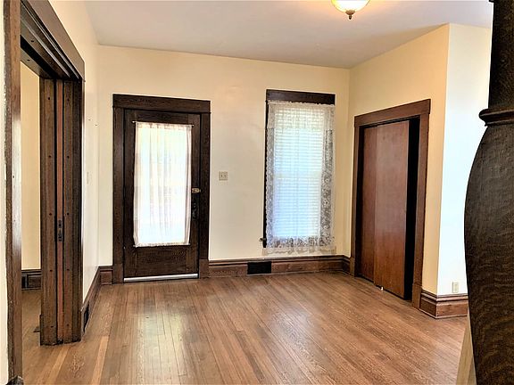 2nd image of 403 5th St