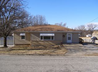 808 Paul St, Ellsworth, KS 67439