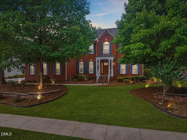 1900 Whittington Dr, Raleigh, NC 27614