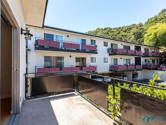 4th image of 335 Torino Dr APT 2