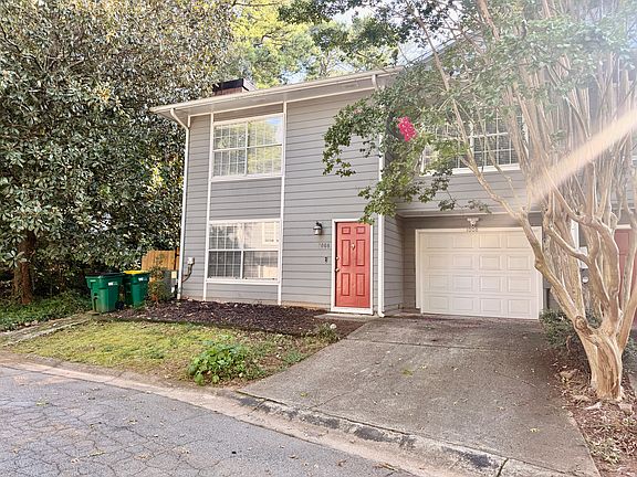 3rd image of 1008 Mansfield Ct