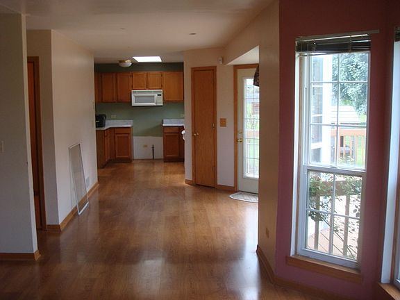 3rd image of 3514 Wembley Dr