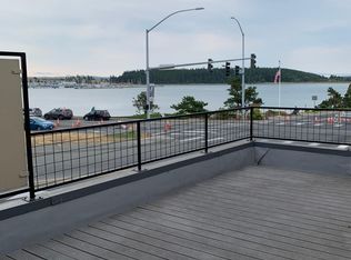 1055 SE Midway Blvd #101, Oak Harbor, WA 98277