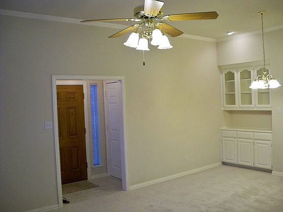 3rd image of 2901 Eagles Nest Dr