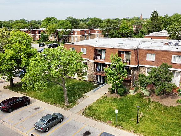 3rd image of 1085 Knoll Ln APT 207