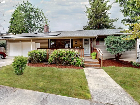 785 NW Battaglia Ave, Gresham, OR 97030