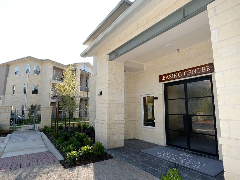 Trillium Terrace — Photo 21