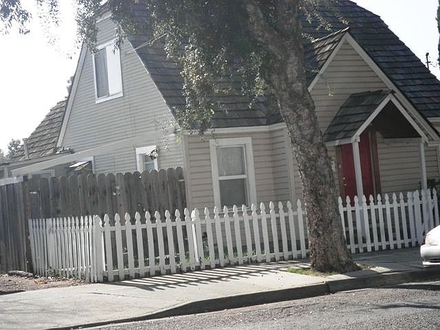 1st image of 106 W 7th St