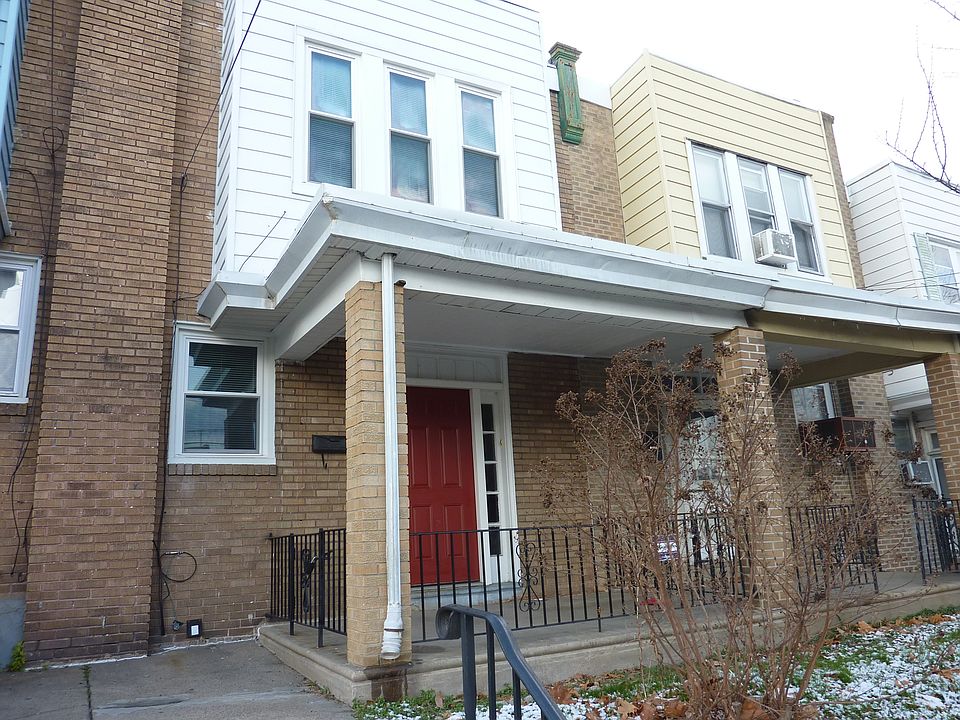 1st image of 454 S 2nd St