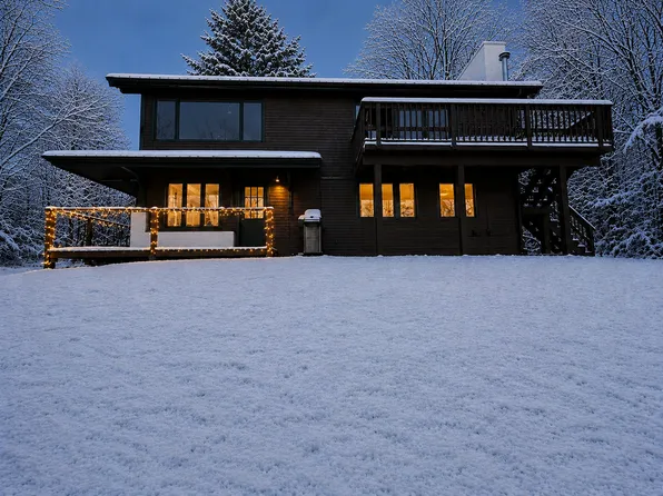 (undisclosed Address), Stowe, VT 05672