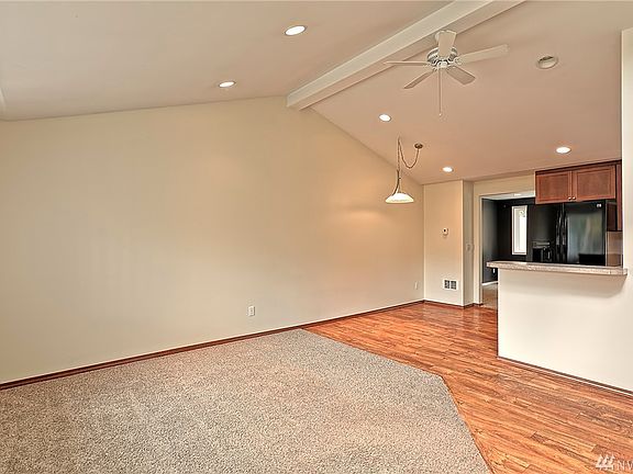 4th image of 1815 126th Dr SE