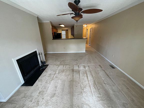5th image of 203 Westover Ave APT 102