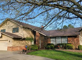 25236 Bridgeton Dr, Beachwood, OH 44122
