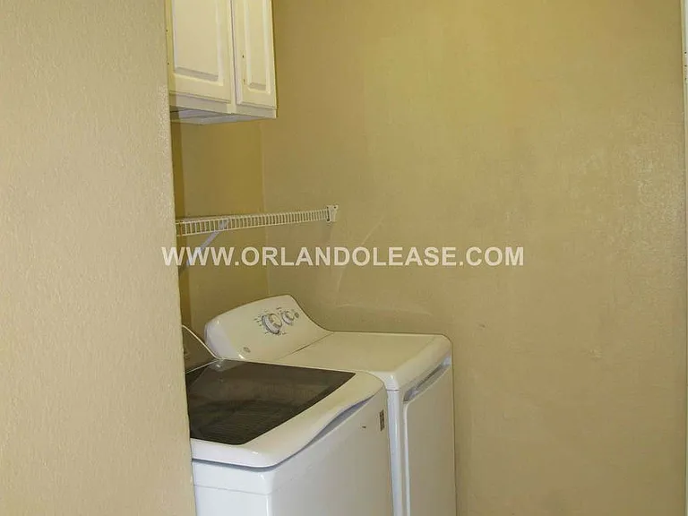 925 Torrey Pine Dr — Photo 9