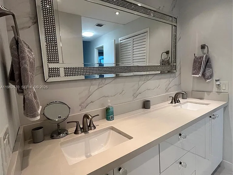 3505 S Ocean Dr #1510 — Photo 16