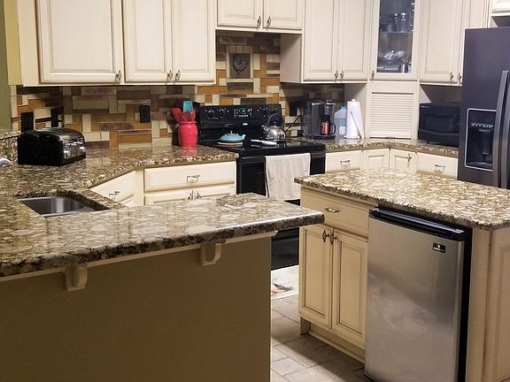 2nd image of 524 N Bridgestone Ave