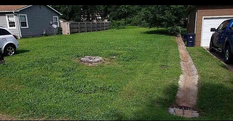 1st image of 1813 N Bell Ave