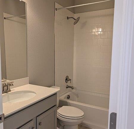4th image of 3425 Ballinger Circle