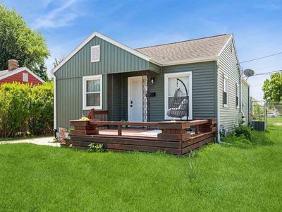 927 O Ave NW, Cedar Rapids, IA, 52405