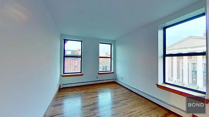 Rented by Bond New York | media 7