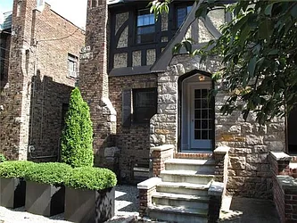 Sold by Exclusive Properties Sotheby's International Realty