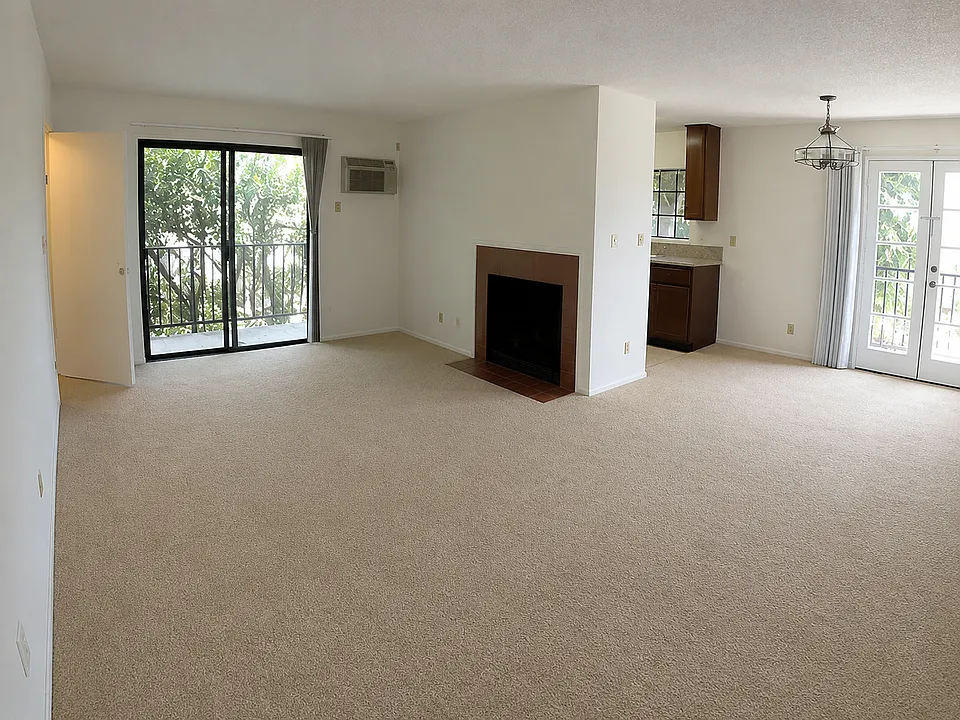 3717 Vinton Ave #201