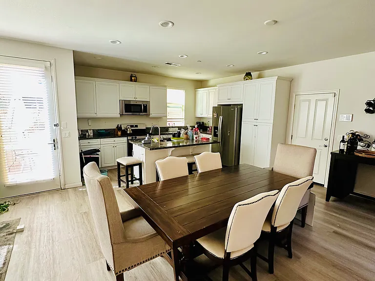 1054 Sea Glass Way — Photo 4