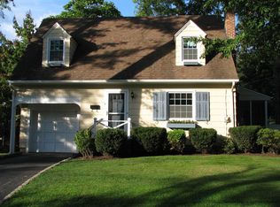 8 W View Rd, West Orange, NJ 07052