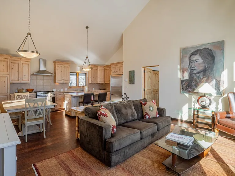 2310 Juniper Hill Dr — Photo 8