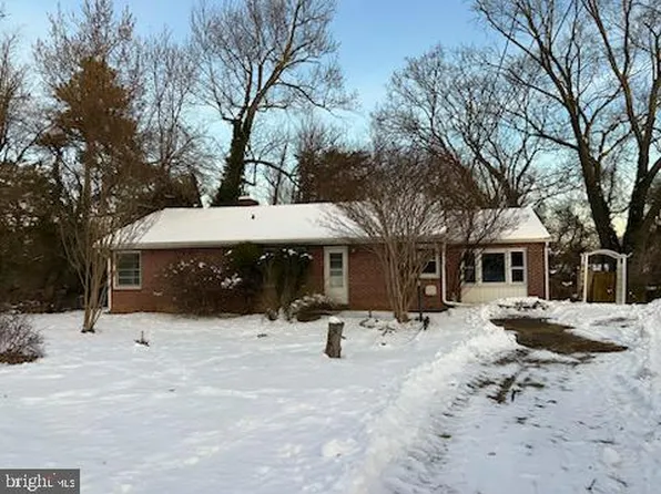 23 Kingsley Rd, Owings Mills, MD 21117