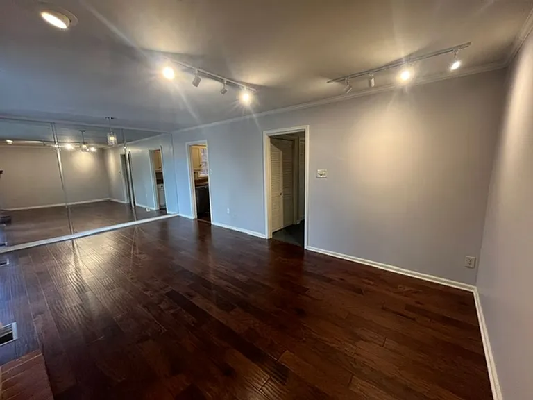 2805 Foxcroft Rd #704 — Photo 15