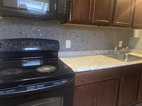 4th image of 618 Public St Floor 3