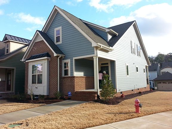 House sits on corner lot