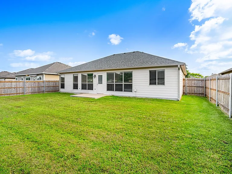 7925 Fieldstone Dr — Photo 26