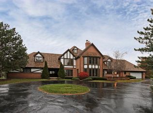 1150 Crabapple Ln, St Charles, IL 60174