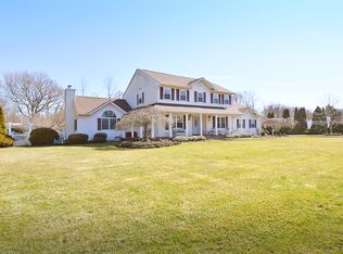 21 Franklin Ave, Medford, NY 11763